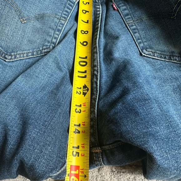 Levi’s 501 Button Fly Worn Distressed Color No Rips Or Holes‎ Classic 32x32 - Picture 9 of 9